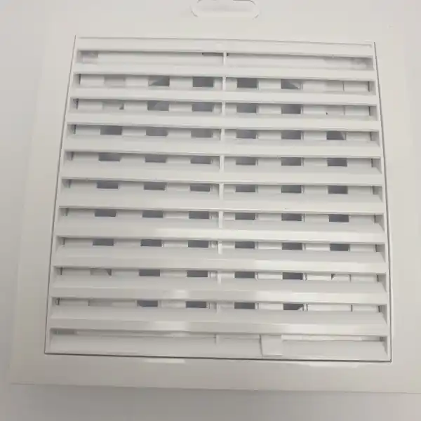 Nouveauté Grille amovible à section de flux réglable 200х200 avec bride D150