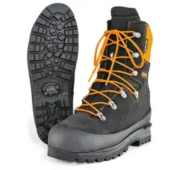 Certifié Chaussures haute de sécurité anti-coupures Advance GTX noir/orange P47 – STIHL – 0088-532-0347